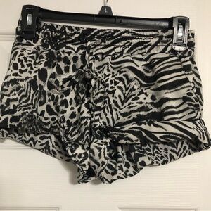 Guess cuffed‎ leopard animal print elastic drawstring shirt shorts womens XS